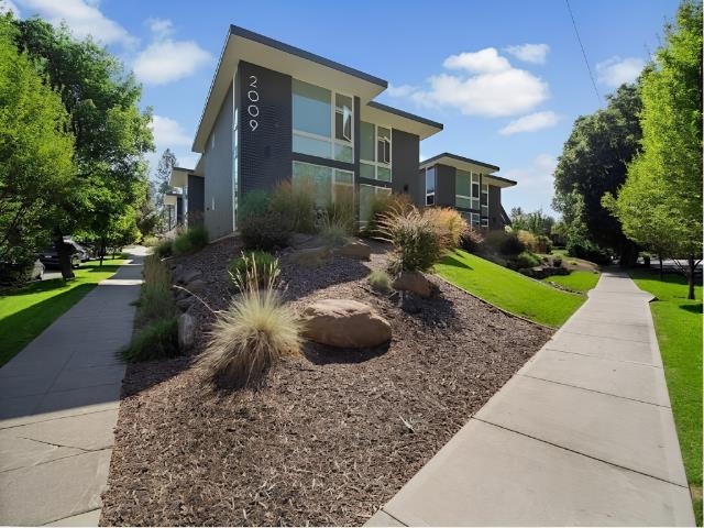 2009 S Grand Blvd - Photo 1