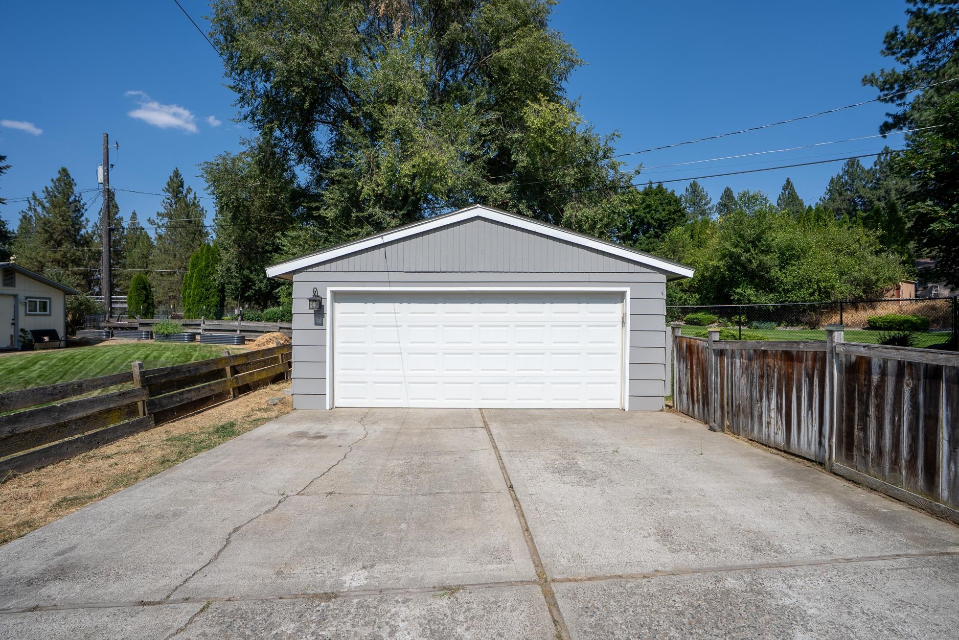 724 W Carolina Way - Photo 29