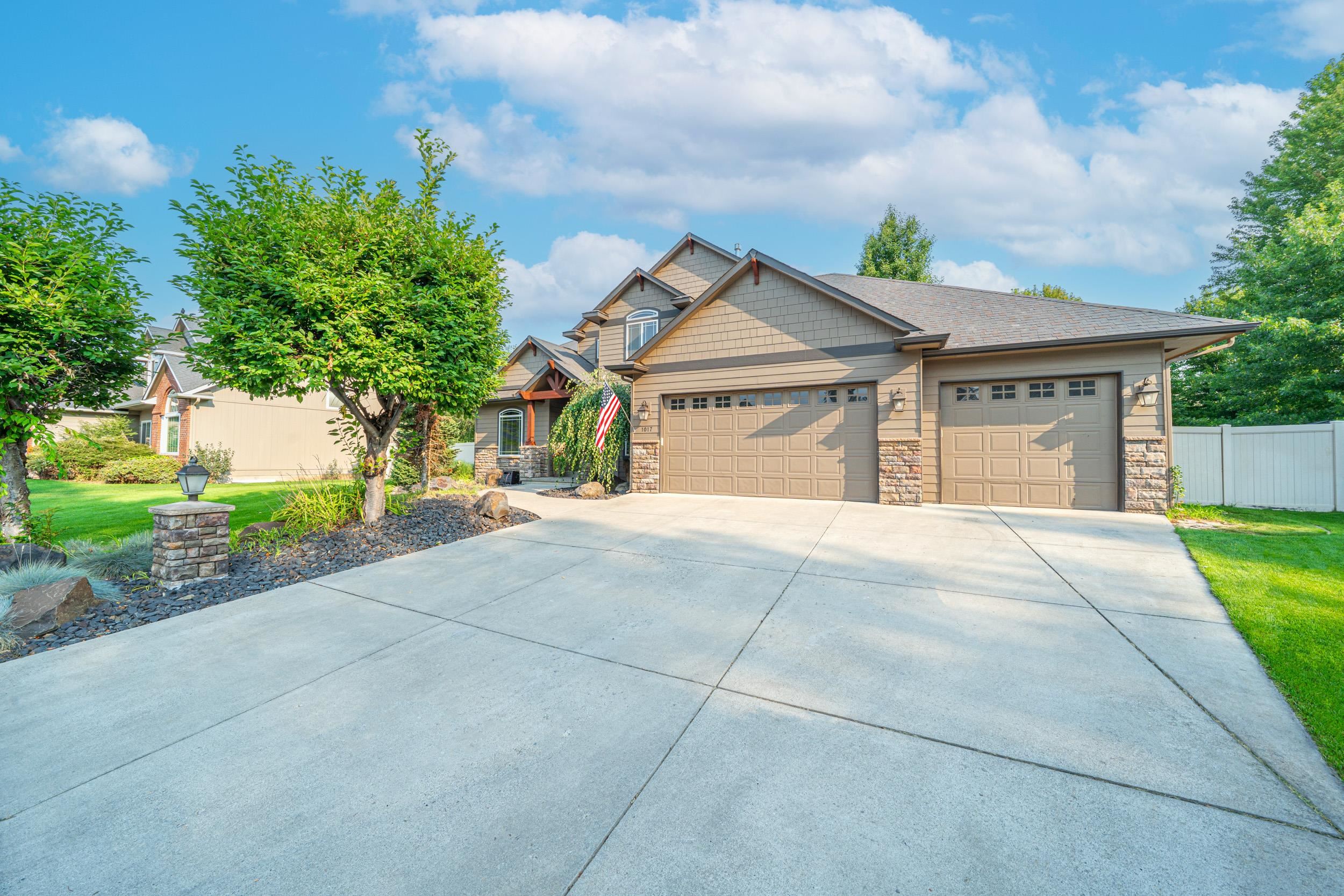 1017 E Golden Ct - Photo 3