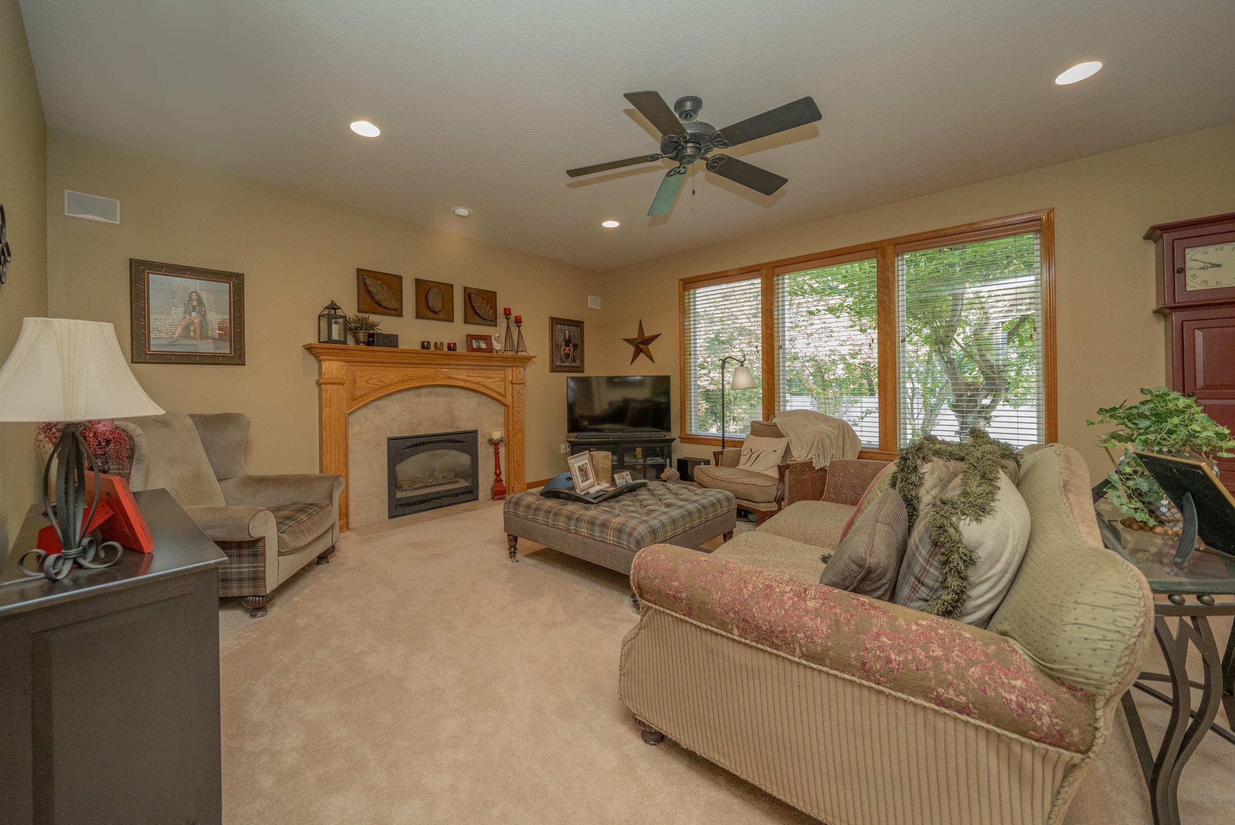 1017 E Golden Ct - Photo 19