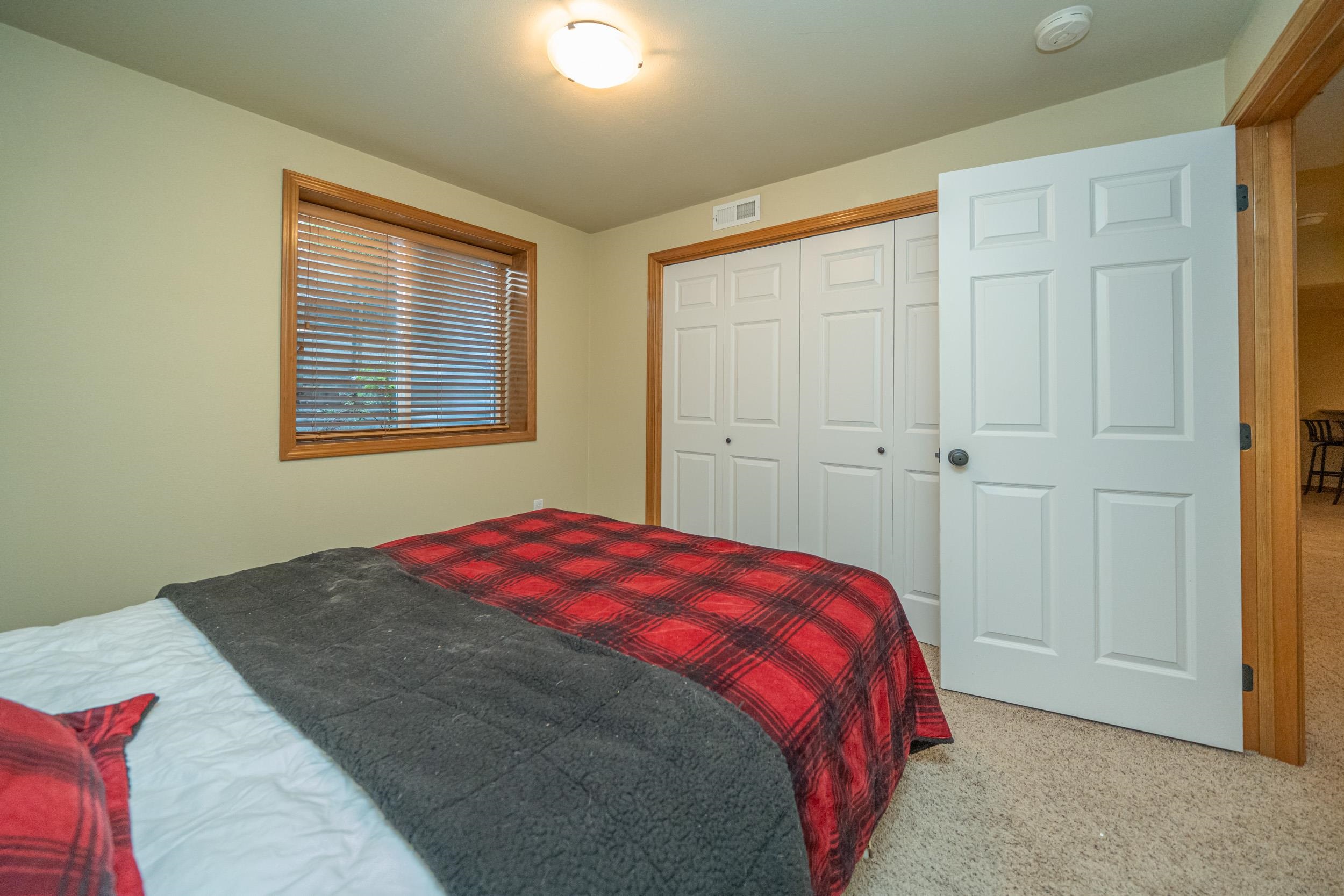 1017 E Golden Ct - Photo 42