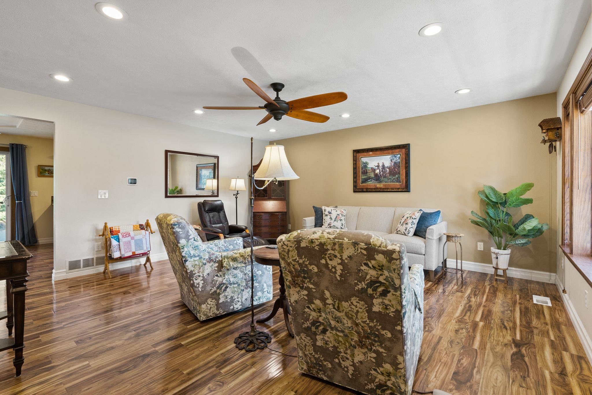 28013 N Bear Lake Rd - Photo 6