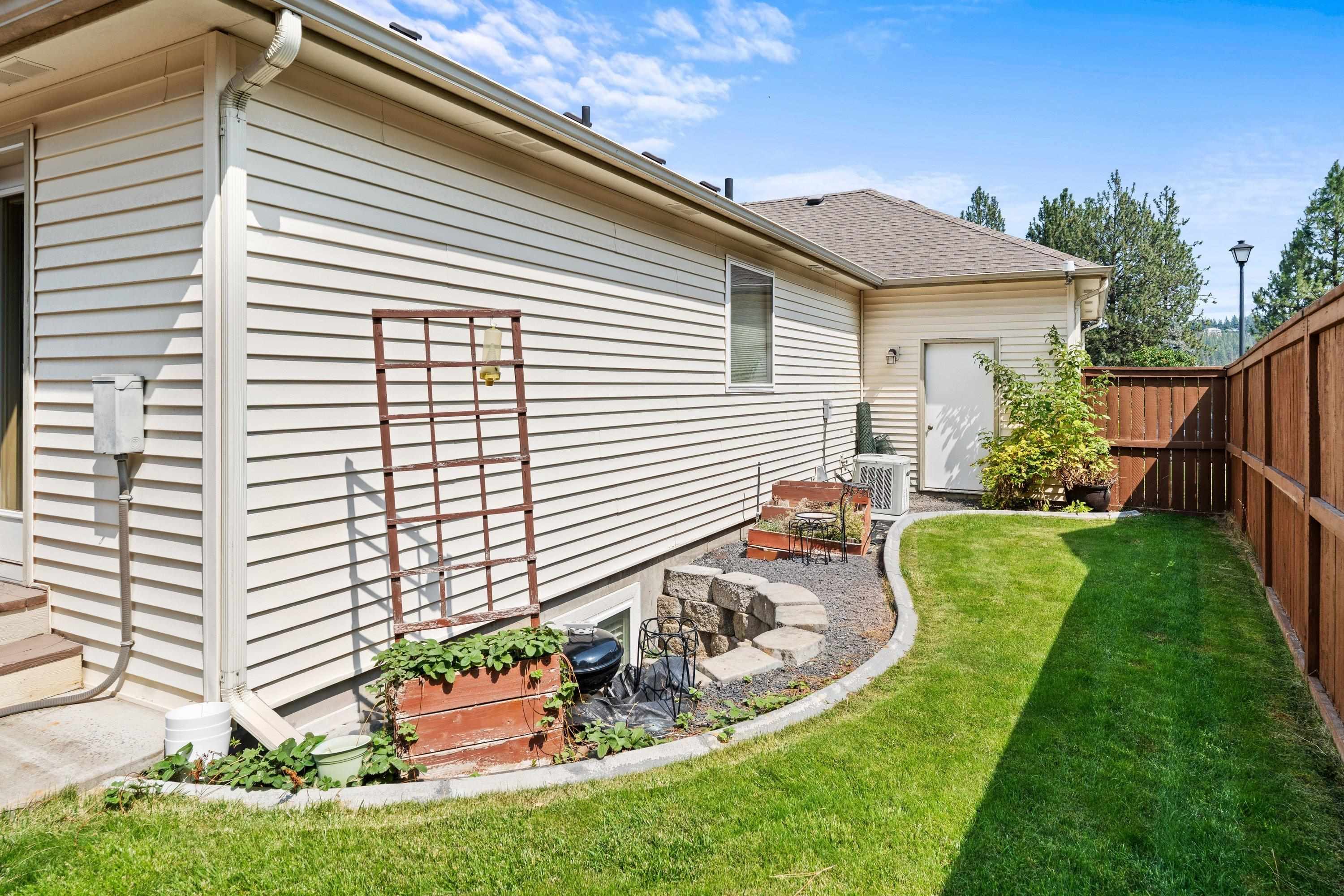 517 W Bolan Ave - Photo 47