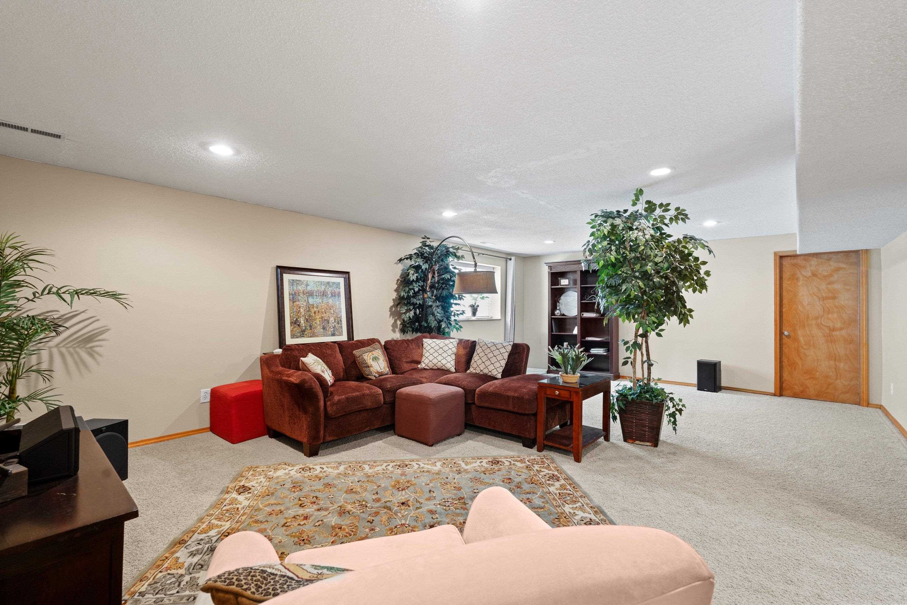 517 W Bolan Ave - Photo 34