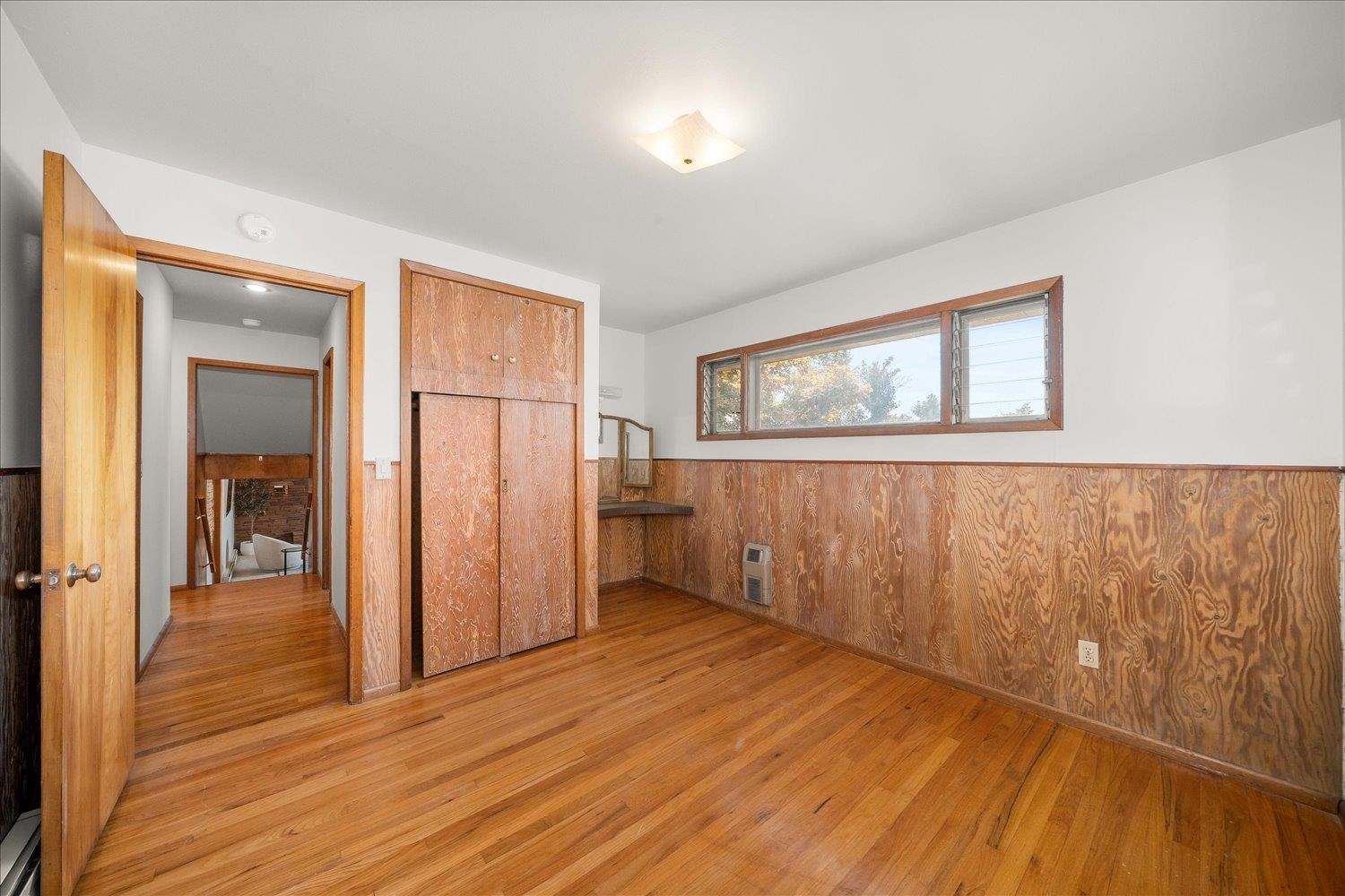 821 E Broad St - Photo 12