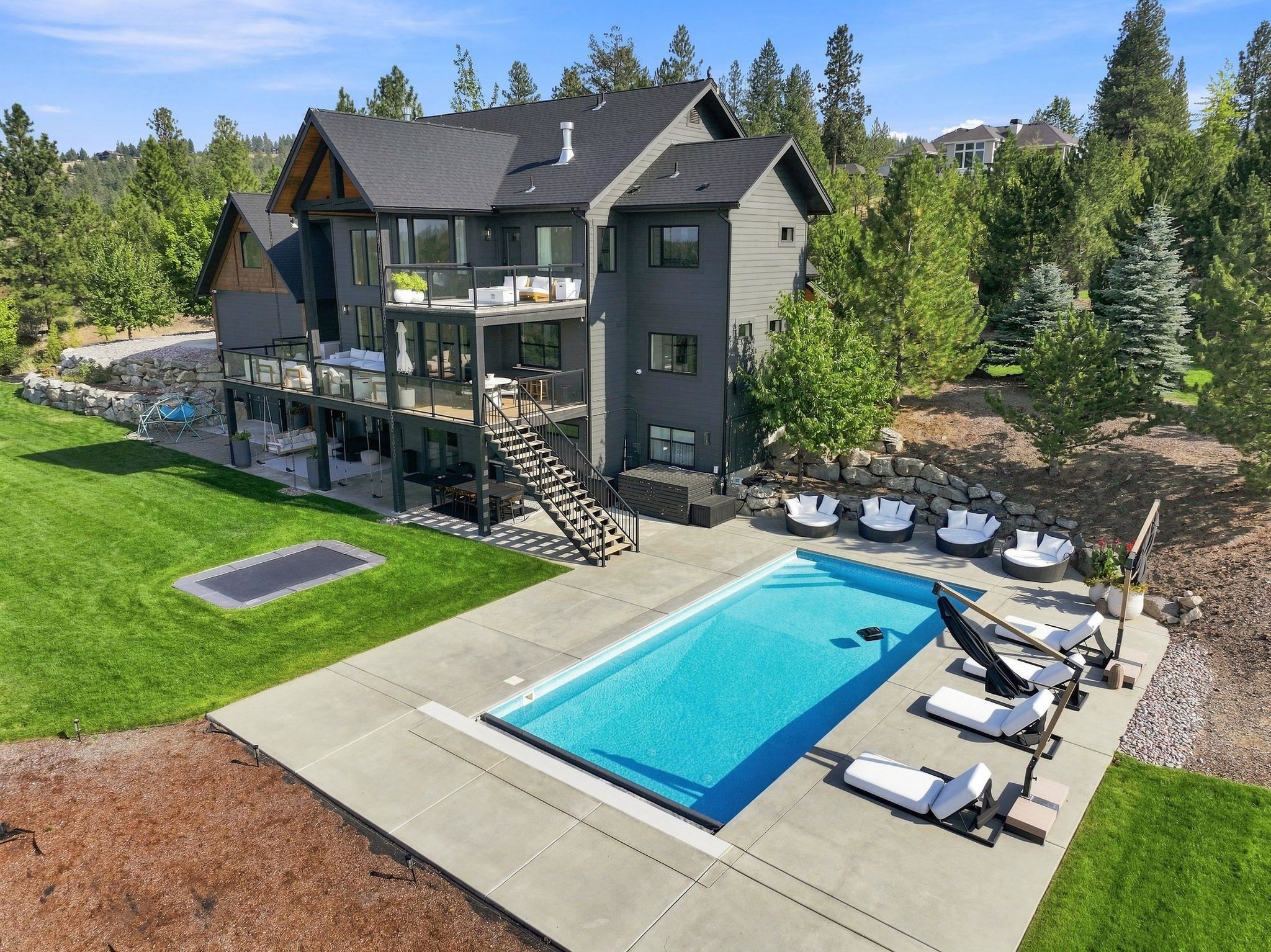 2324 S Park Rd - Photo 2