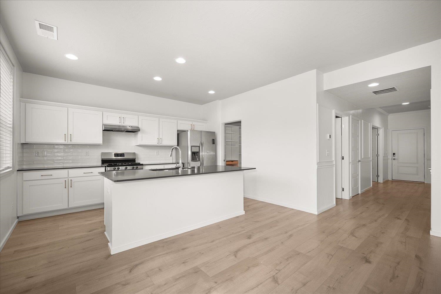 8006 S FRUITVALE Ln - Photo 7