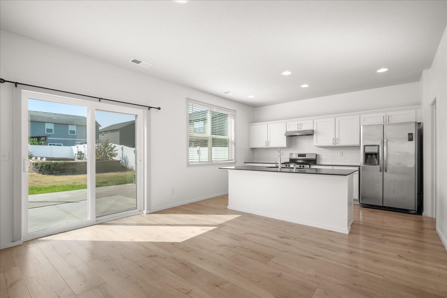 8006 S FRUITVALE Ln - Photo 8
