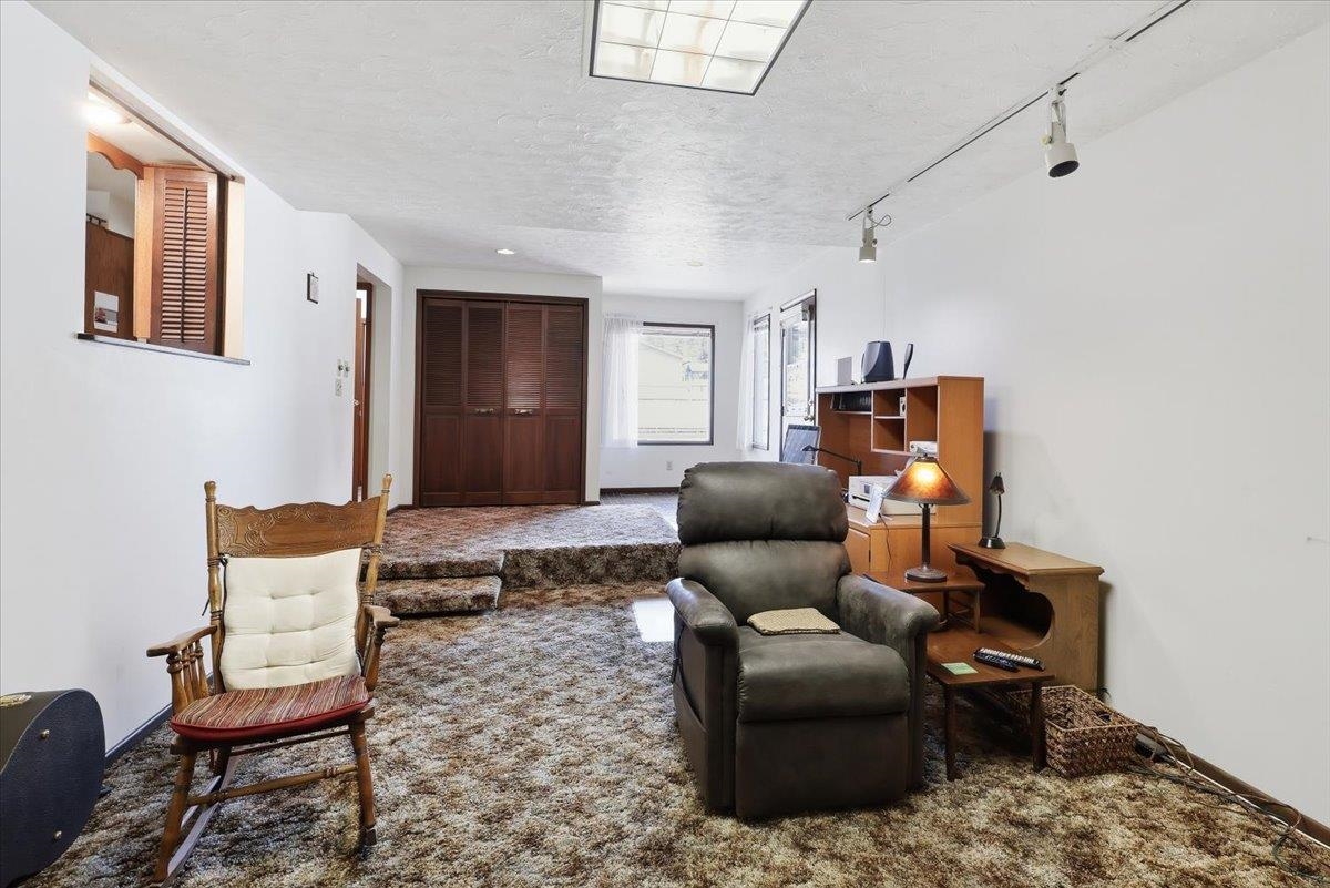 3314 W Beacon Ave - Photo 13