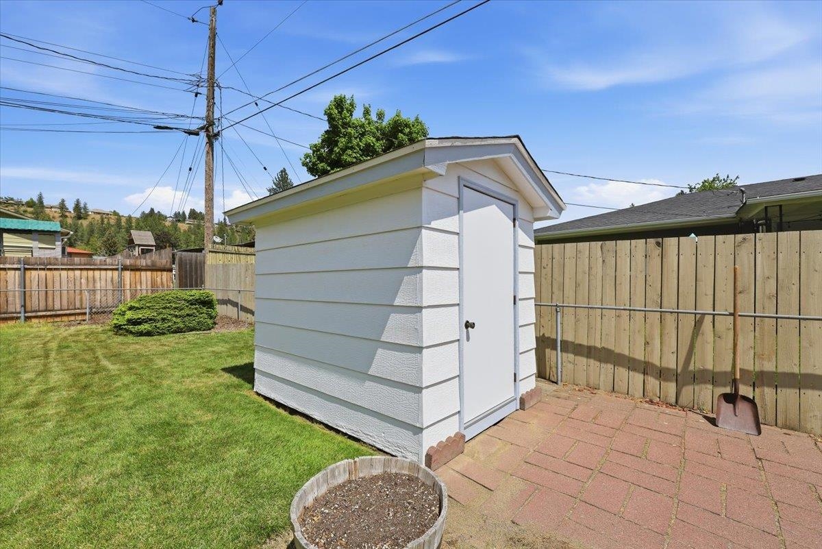 3314 W Beacon Ave - Photo 29