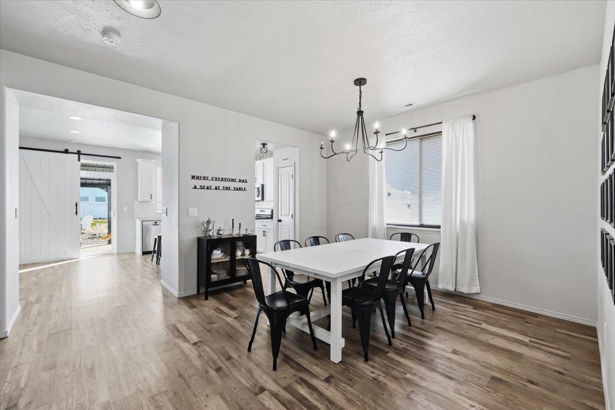 8802 N Cannon St - Photo 5