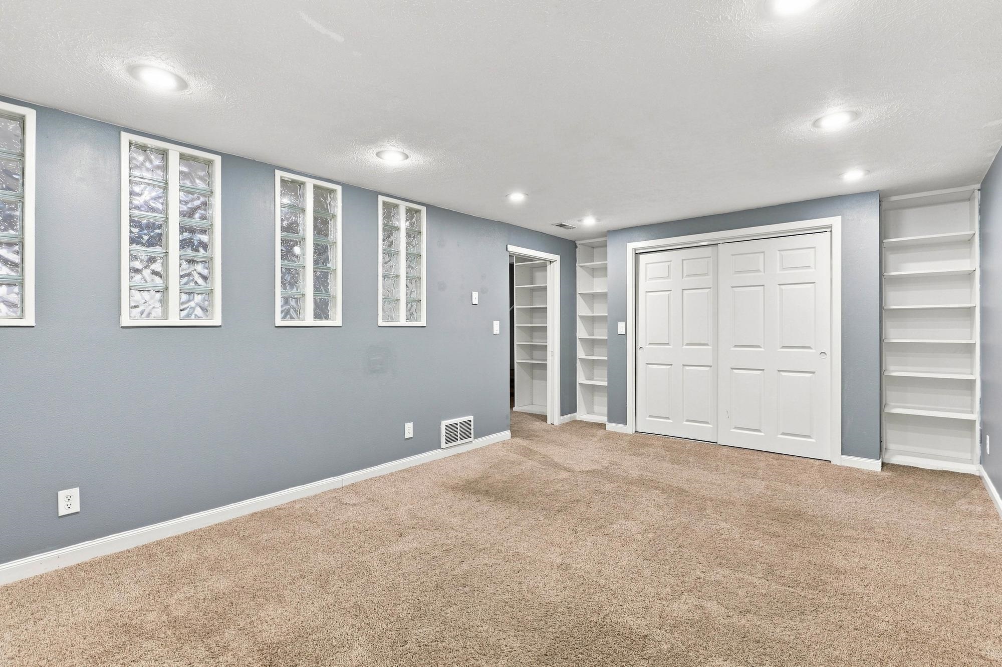 12118 E 37th Ct - Photo 24