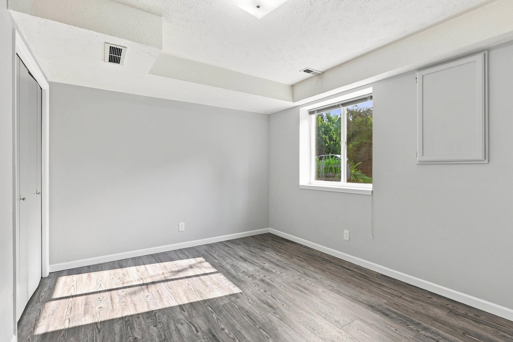 12118 E 37th Ct - Photo 22