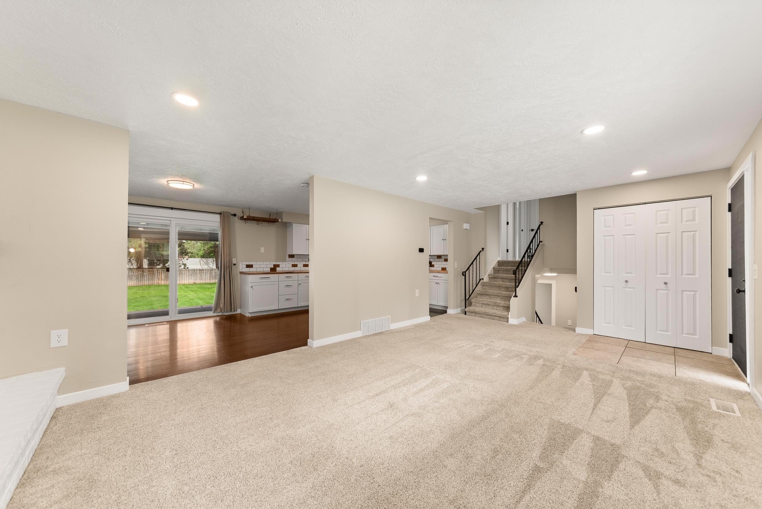 612 E Roundtable Cir - Photo 23