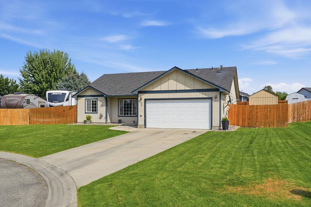 208 N Armstrong Ct - Photo 2