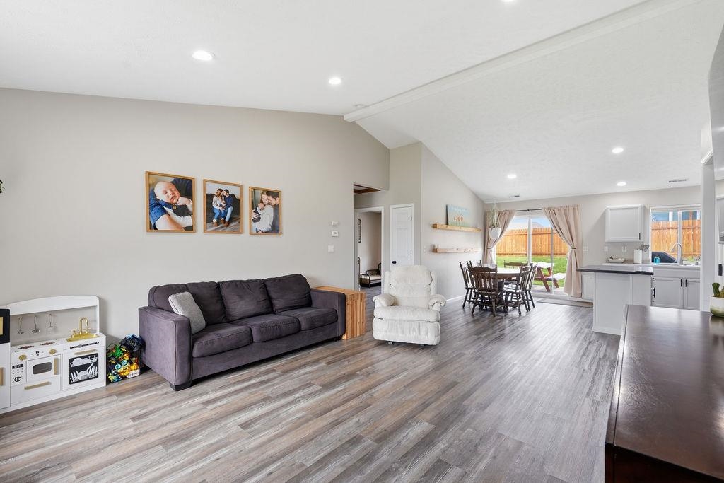 208 N Armstrong Ct - Photo 23