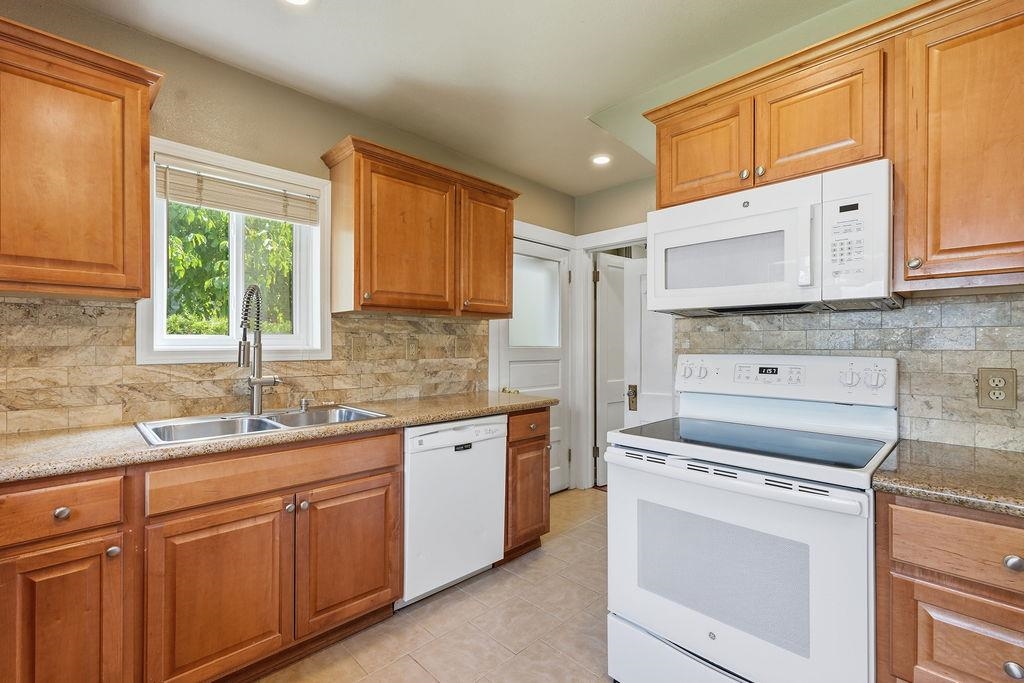622 E 27TH Ave - Photo 5