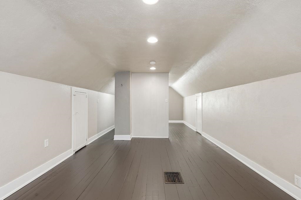 622 E 27TH Ave - Photo 19