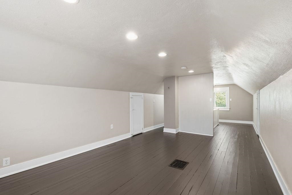 622 E 27TH Ave - Photo 21