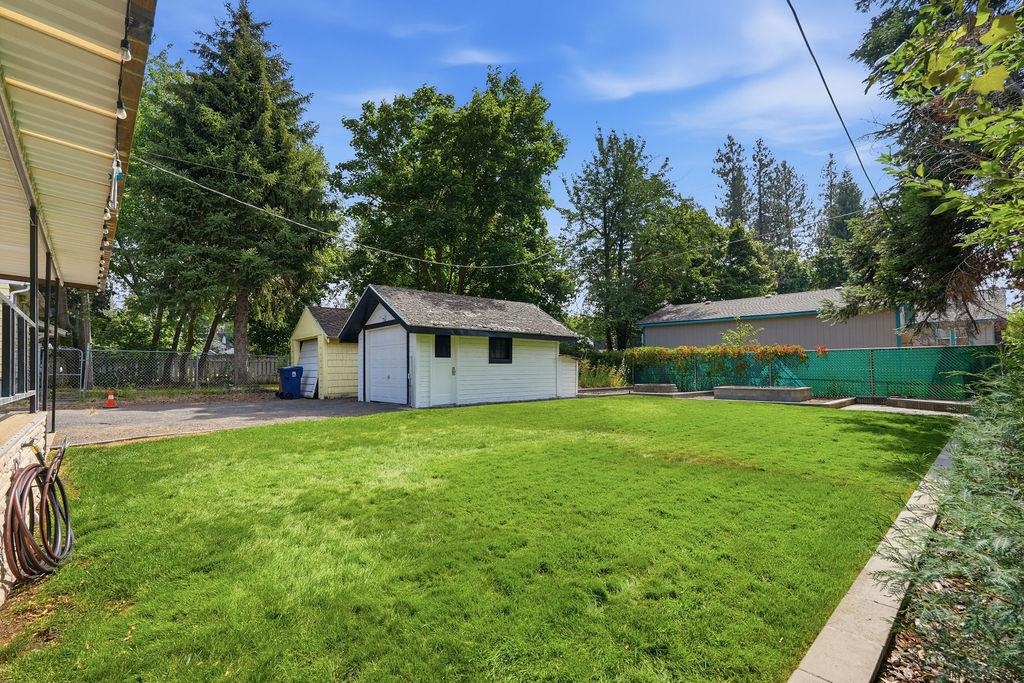 622 E 27TH Ave - Photo 36