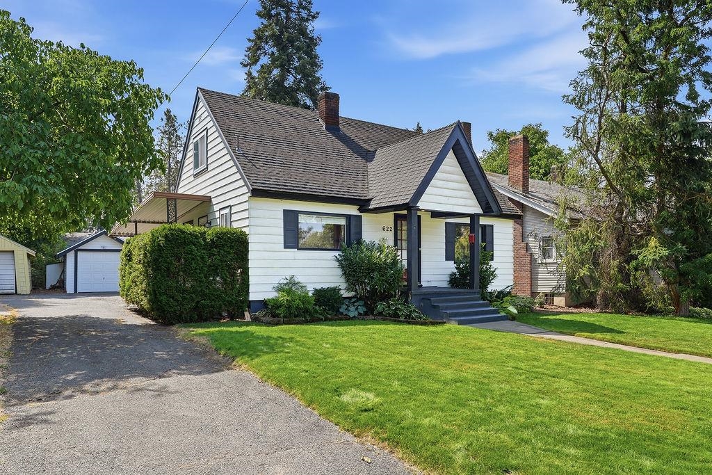 622 E 27TH Ave - Photo 2