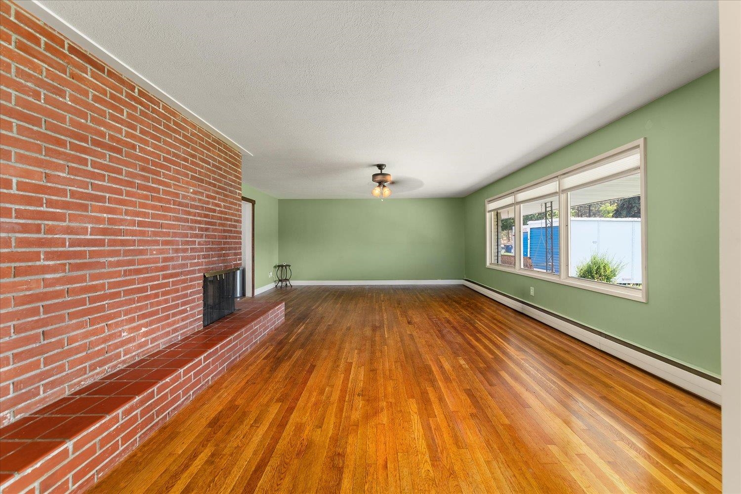 1915 E 38th Ave - Photo 8