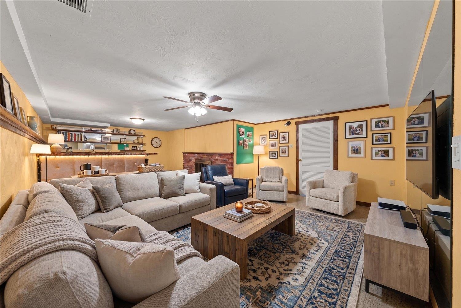 1915 E 38th Ave - Photo 31