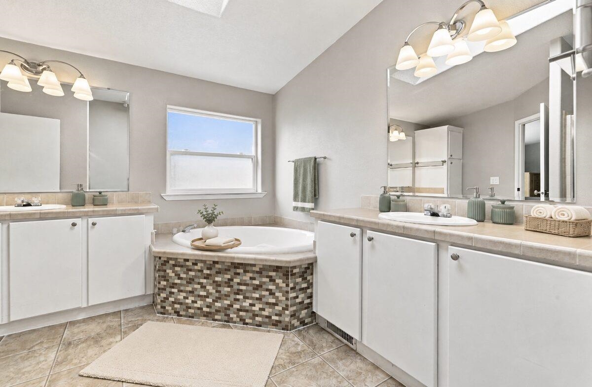321 E Saltz Ln - Photo 17