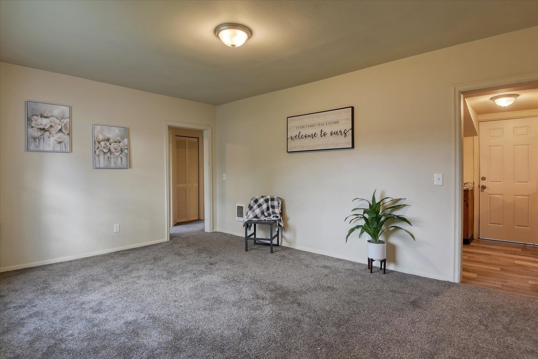 2607 W KIERNAN Ave - Photo 3