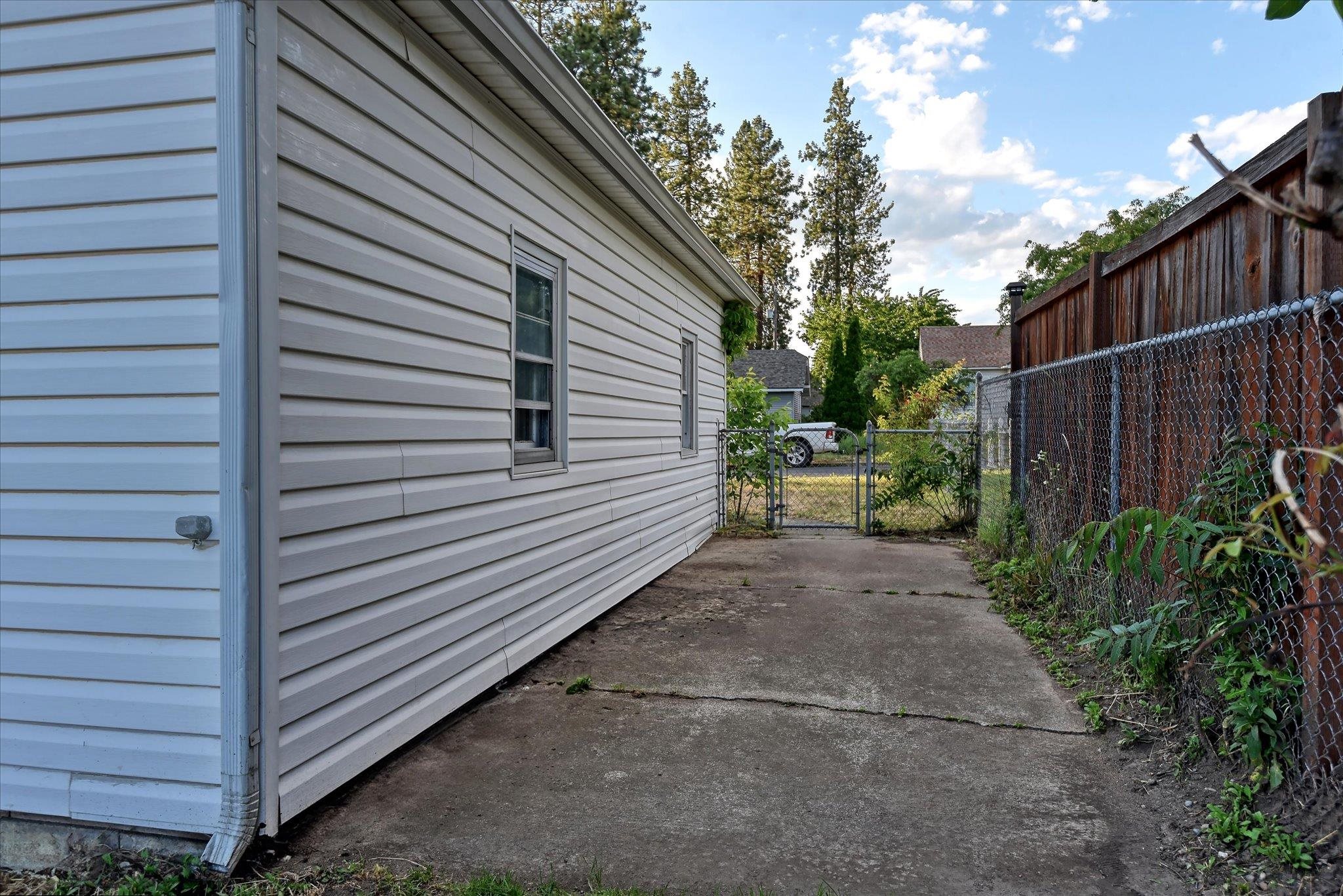 2607 W KIERNAN Ave - Photo 21