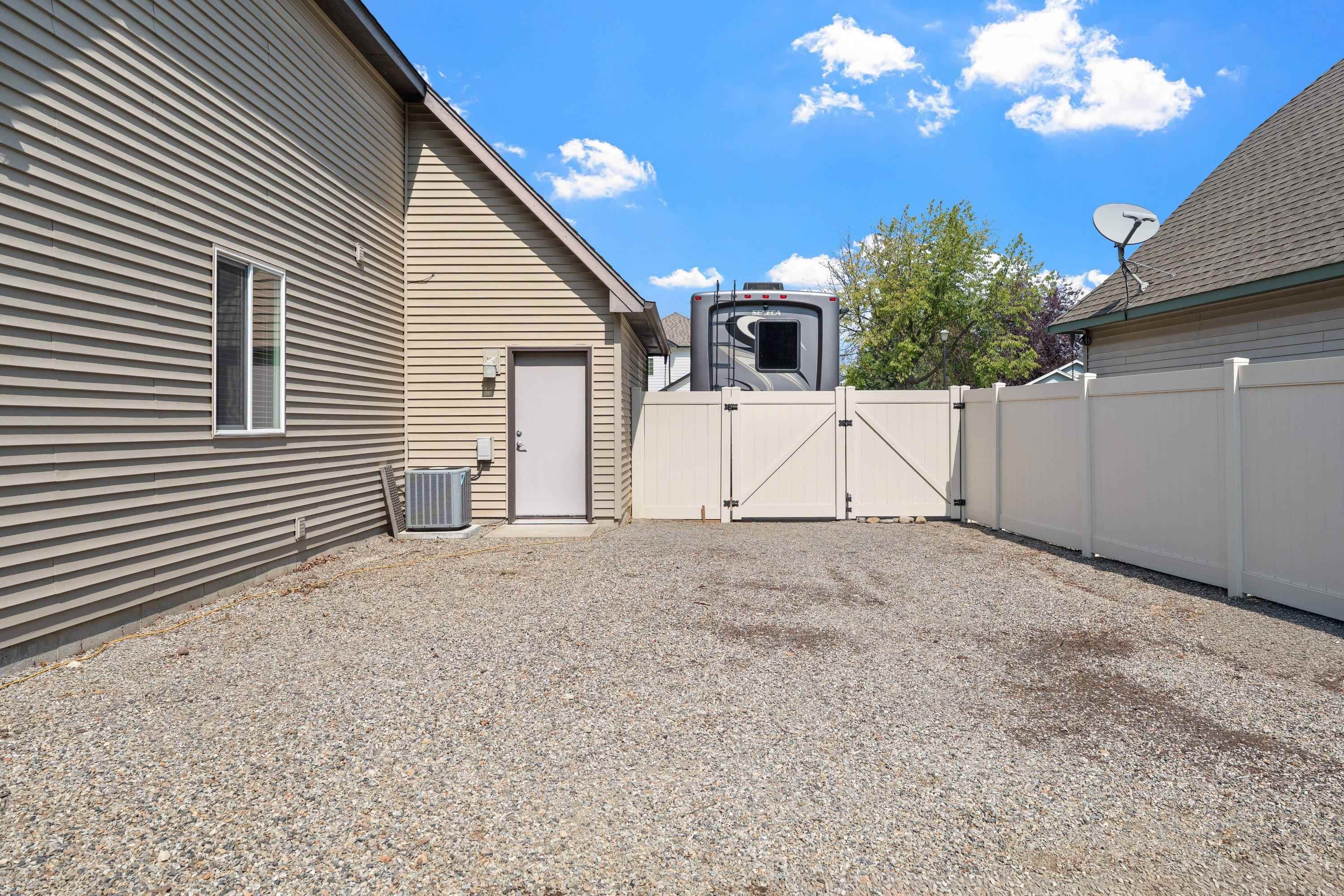 15926 E Renz Dr - Photo 40