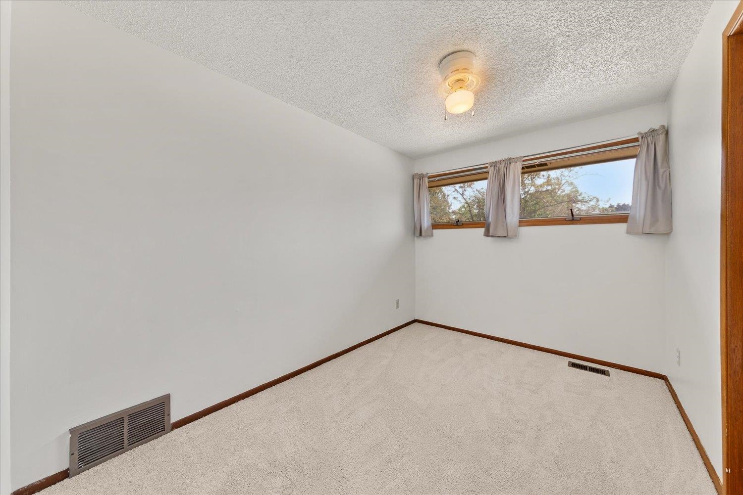 4927 N Washington St - Photo 10