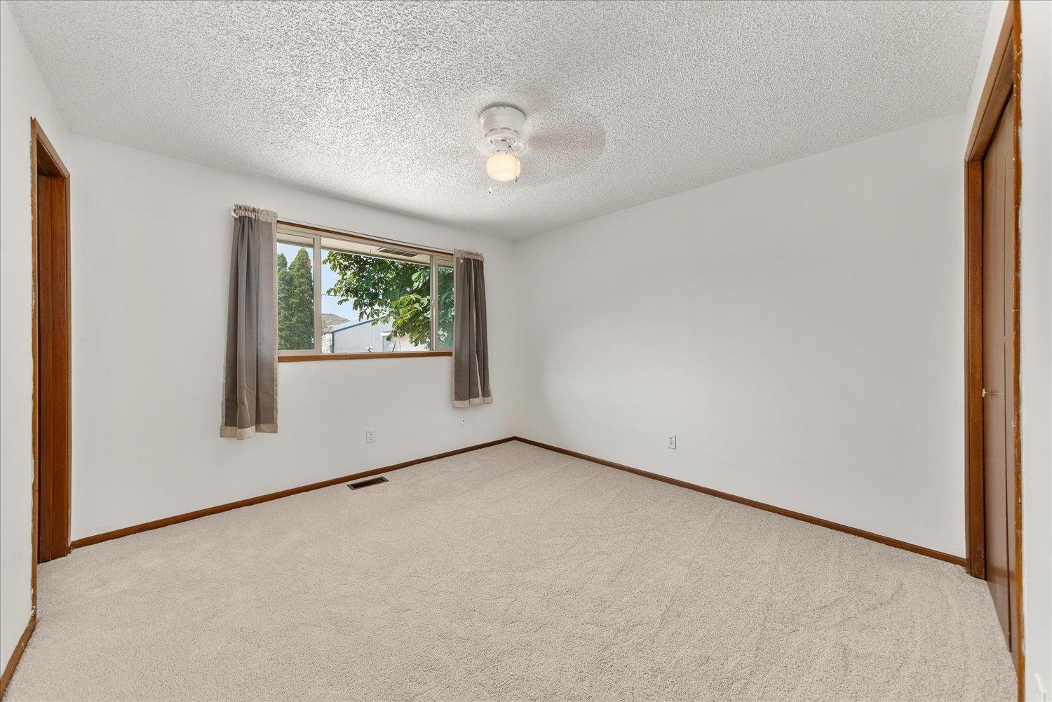 4927 N Washington St - Photo 14