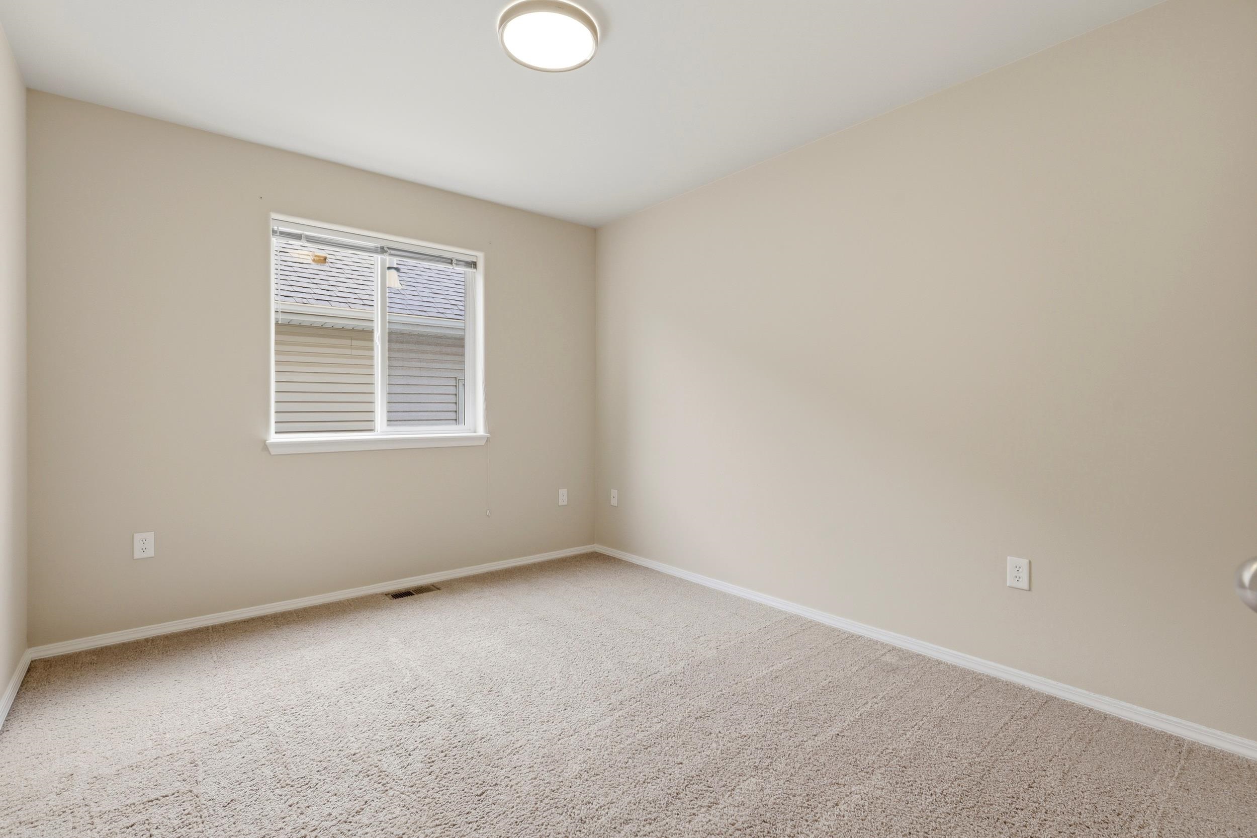 9106 N Oak St - Photo 32