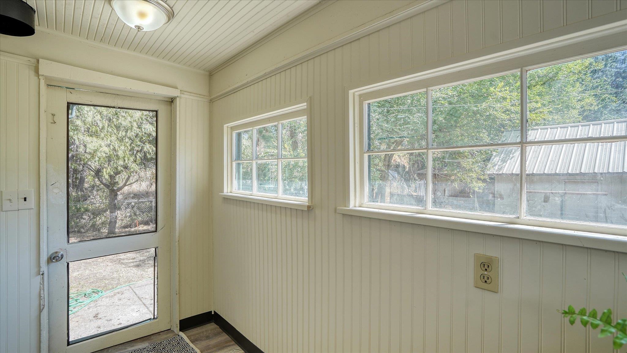2714 E HARTSON Ave - Photo 14