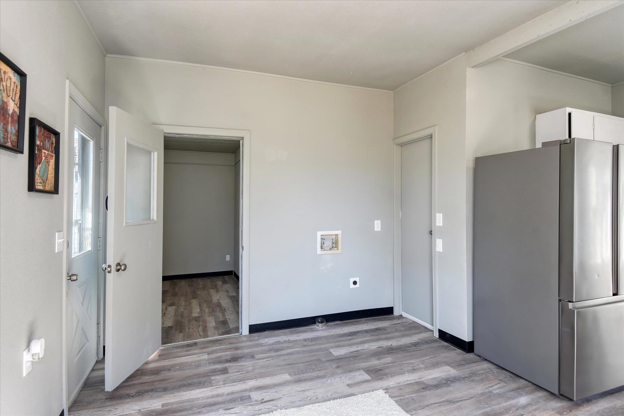 1121 W Knox Ave - Photo 11