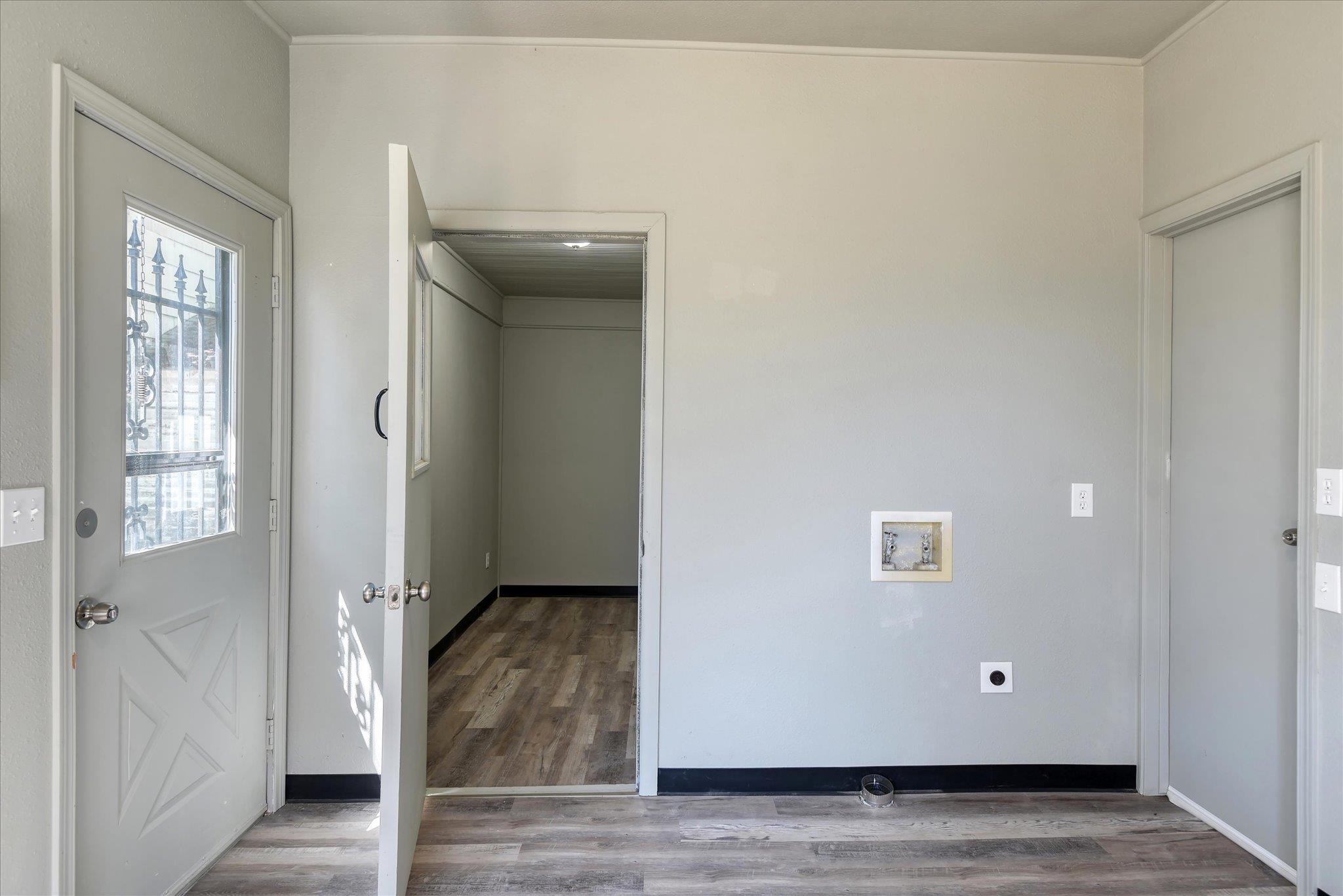 1121 W Knox Ave - Photo 14