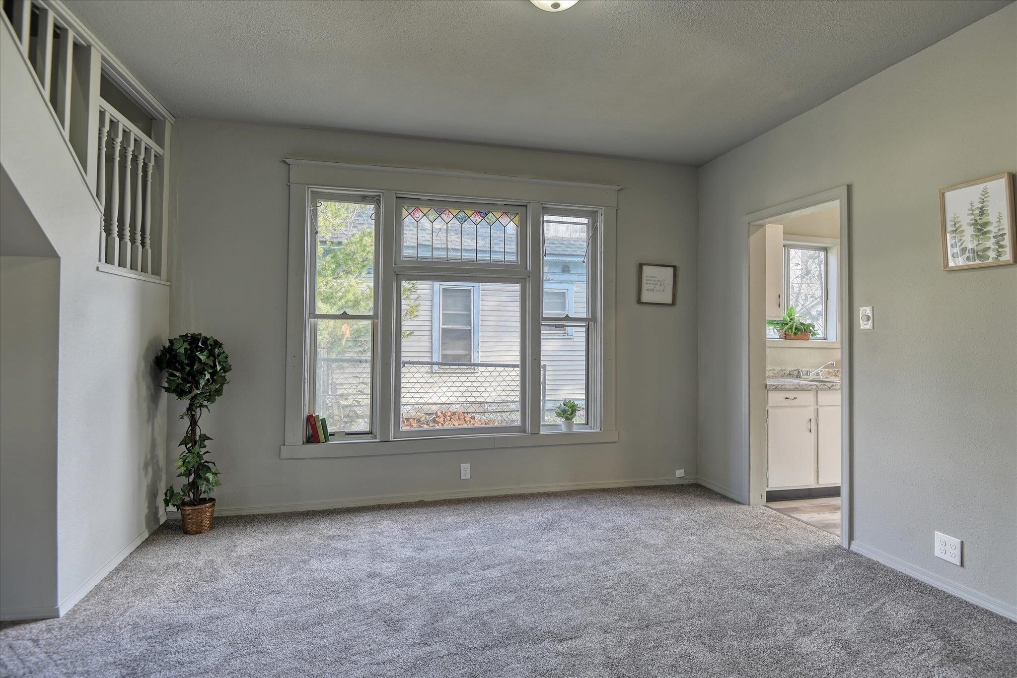 1121 W Knox Ave - Photo 18