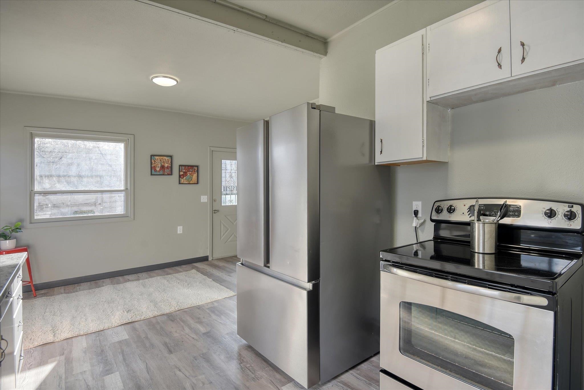 1121 W Knox Ave - Photo 10
