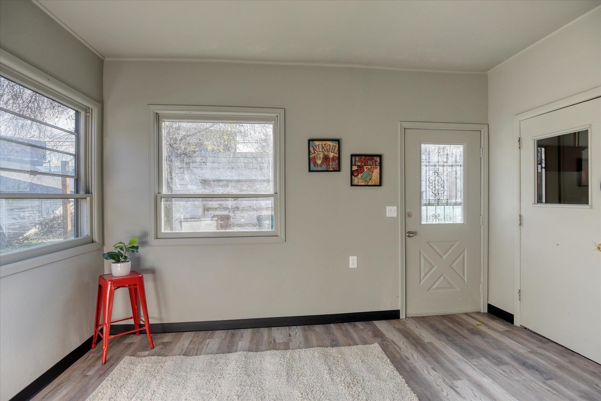 1121 W Knox Ave - Photo 20