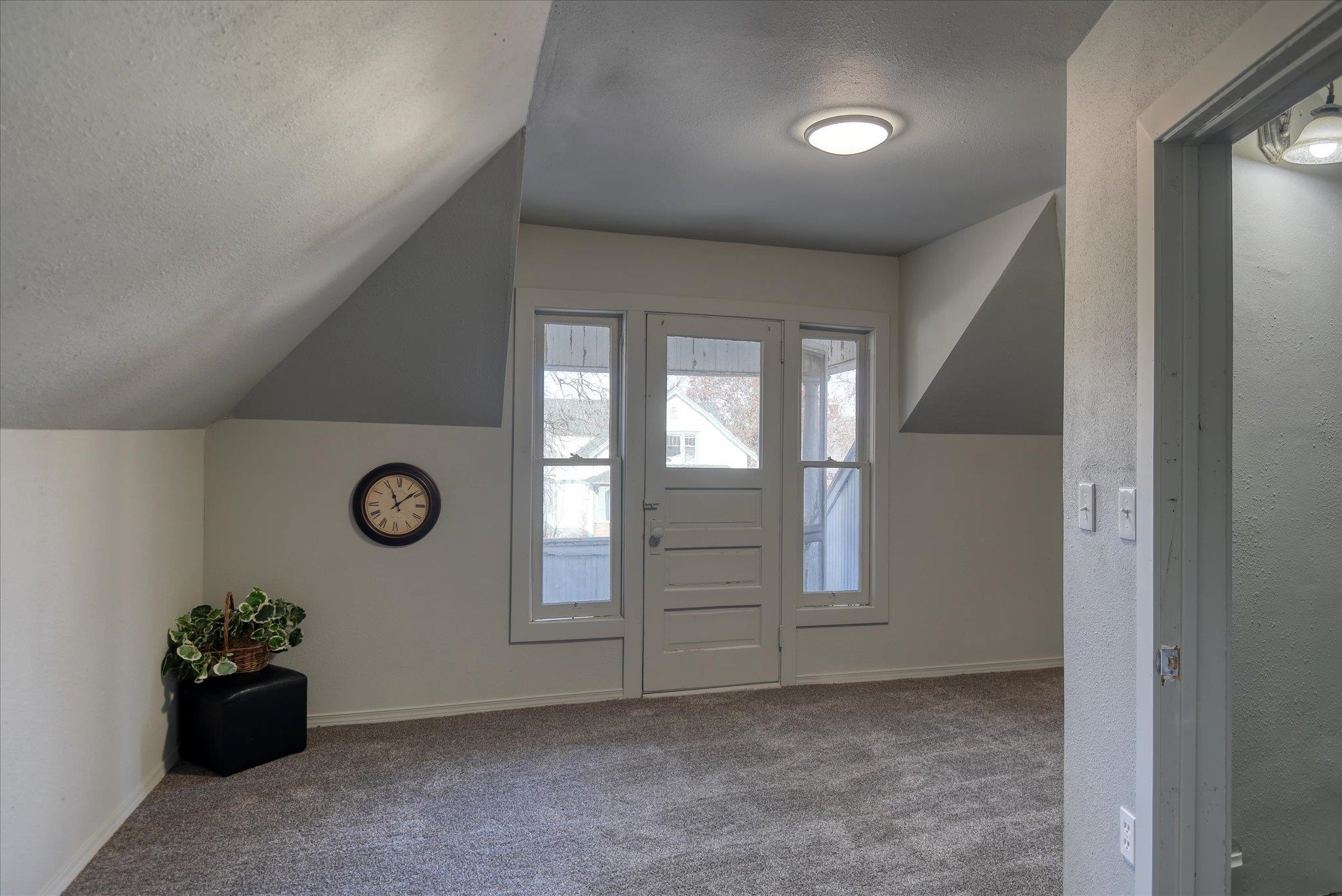 1121 W Knox Ave - Photo 24