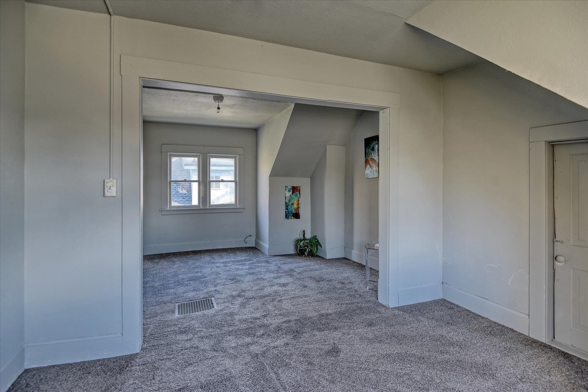 1121 W Knox Ave - Photo 29