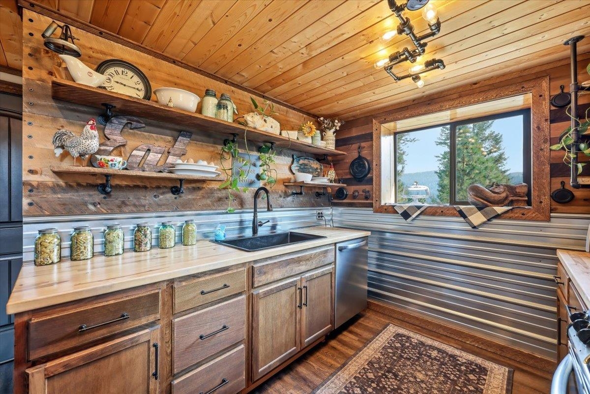 13915 N Forker Rd - Photo 5