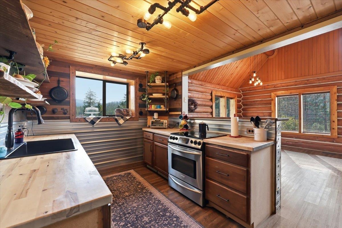 13915 N Forker Rd - Photo 7