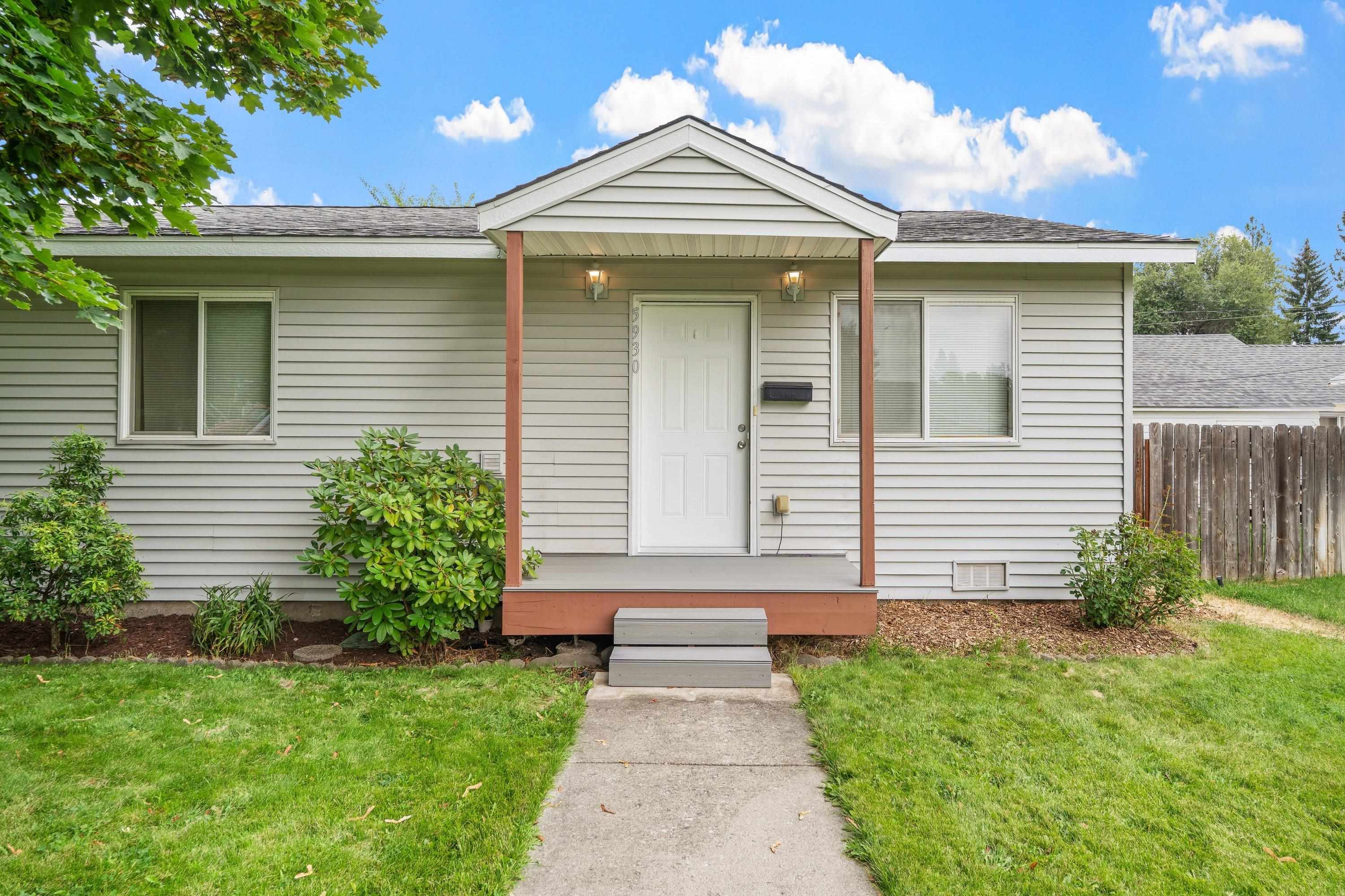 5930 N. Normandie St - Photo 1
