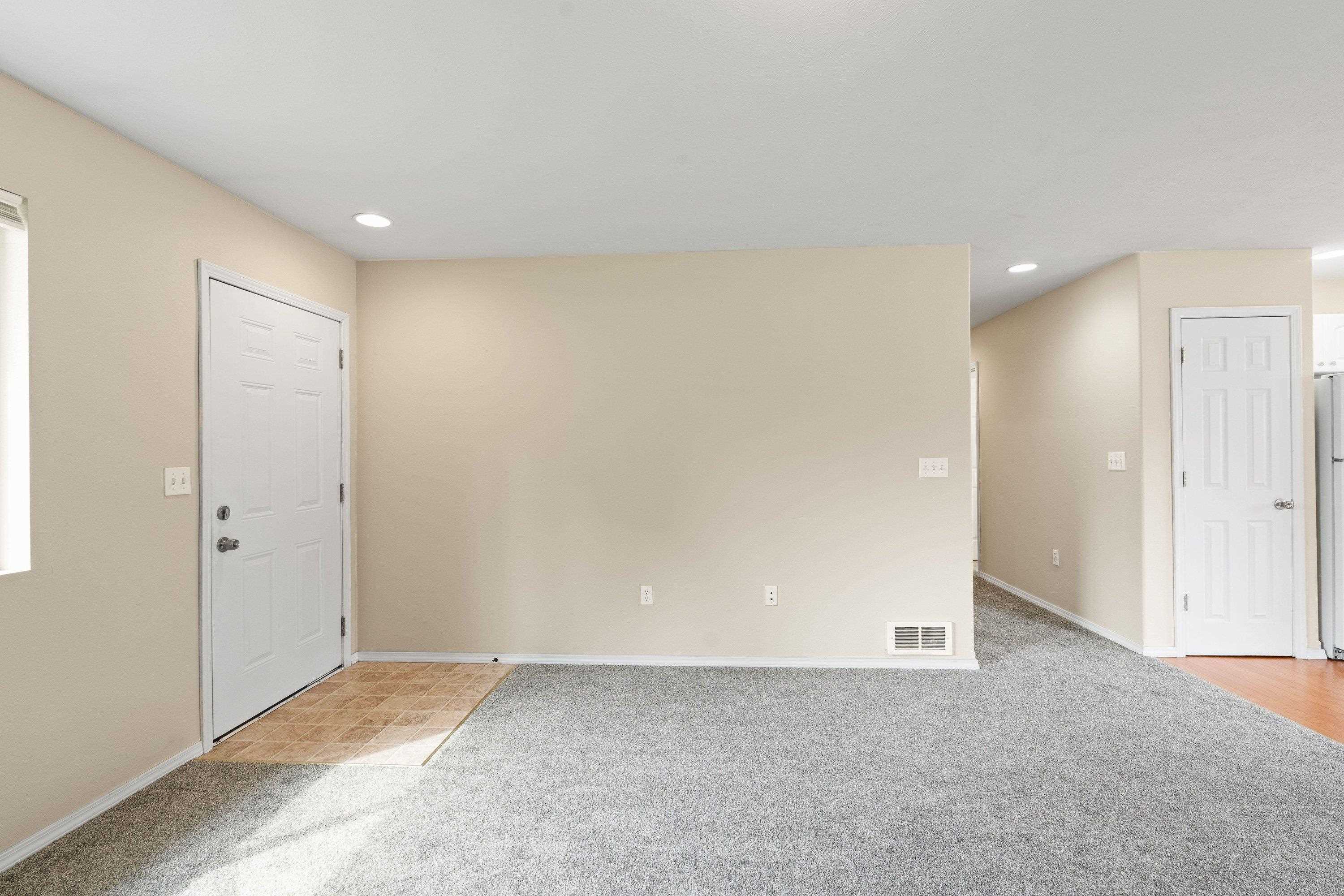 5930 N. Normandie St - Photo 9