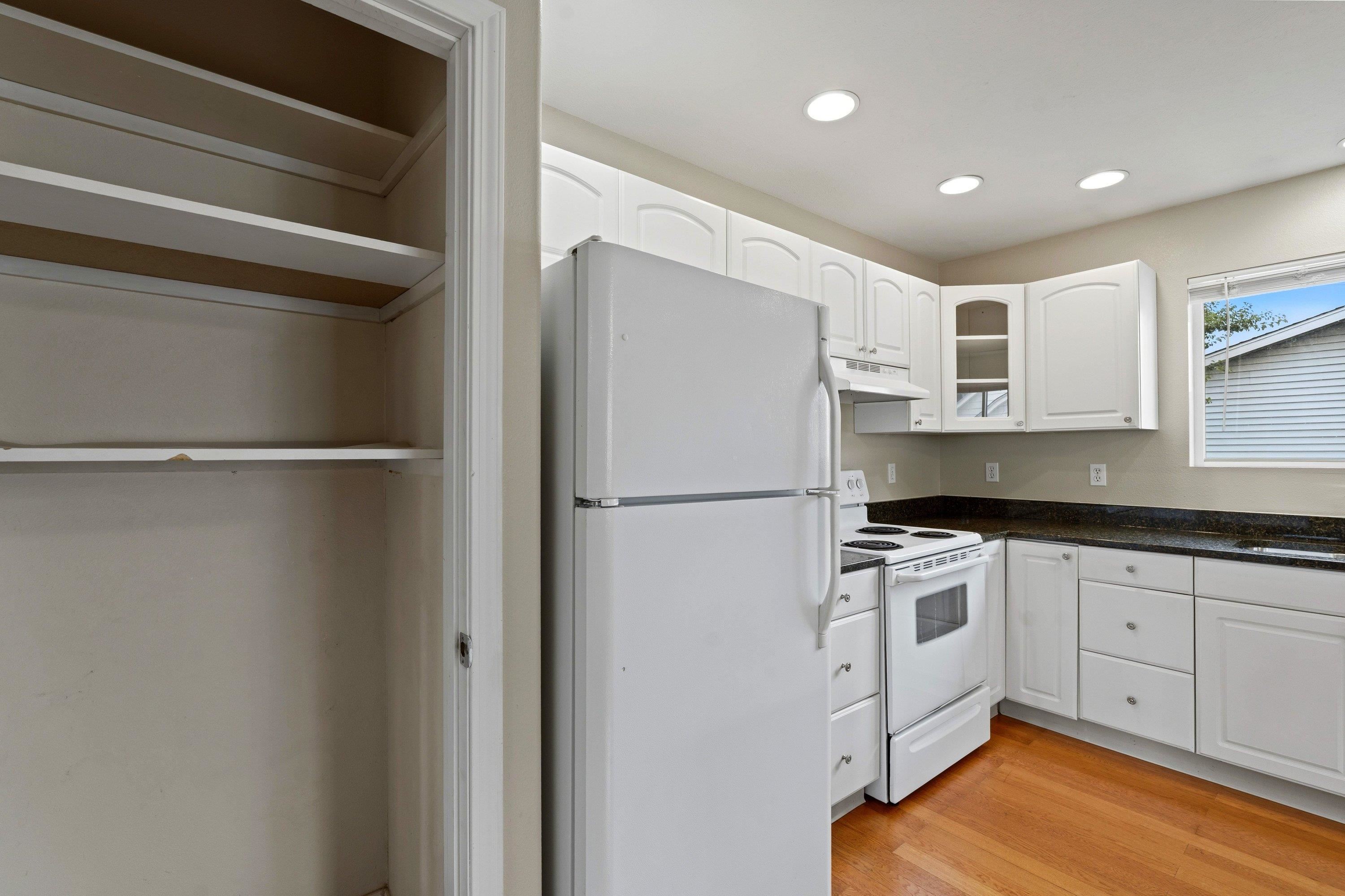 5930 N. Normandie St - Photo 14