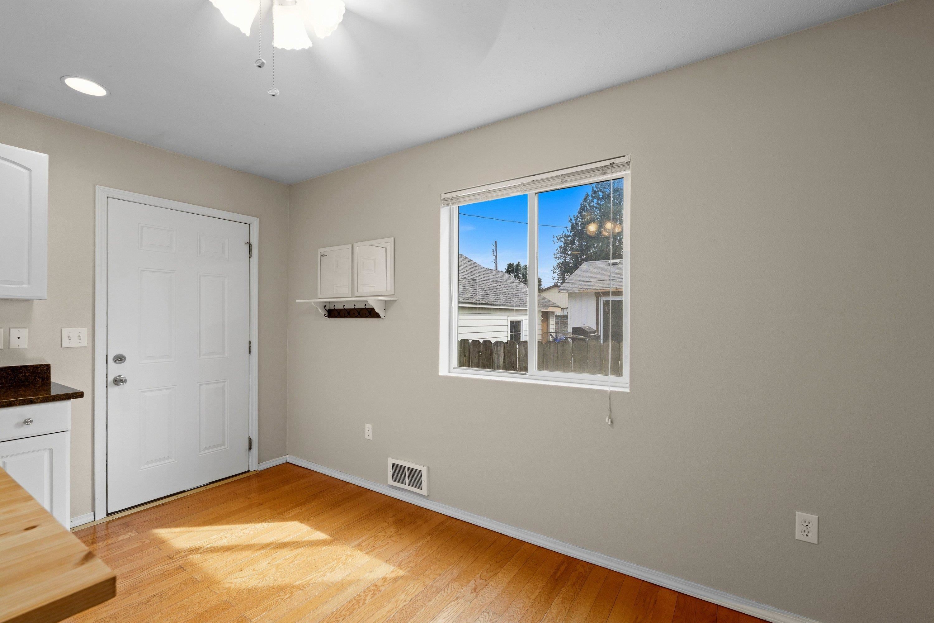 5930 N. Normandie St - Photo 6