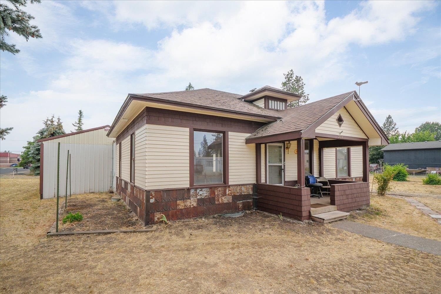 924 E Ladd St - Photo 4