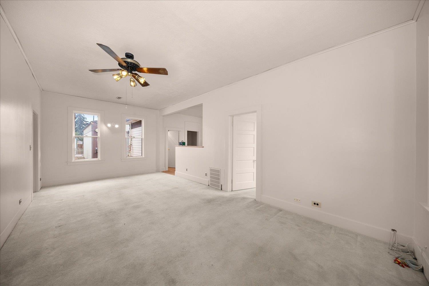 924 E Ladd St - Photo 10